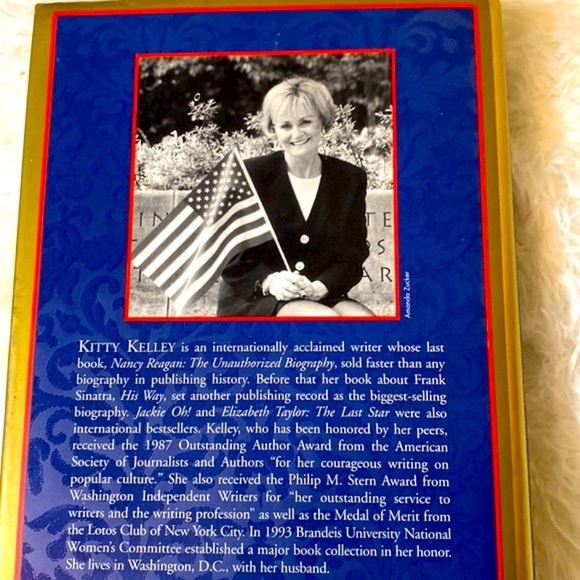 THE ROYALS Kitty Kelly QUEEN ELIZABETH The CROWN PRINCESS DIANA HARDBACK… - Picture 4 of 10